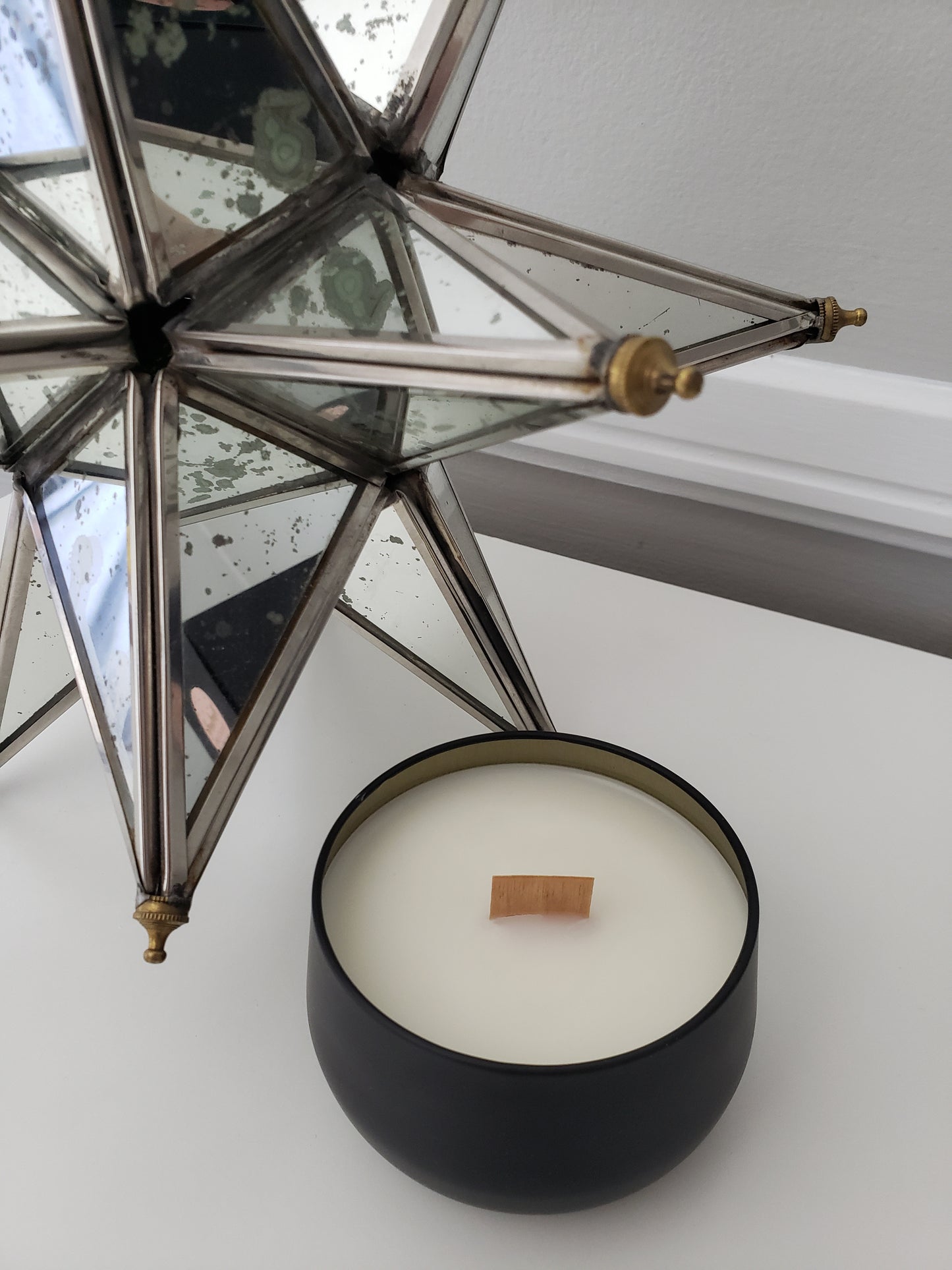 Luxe black tin